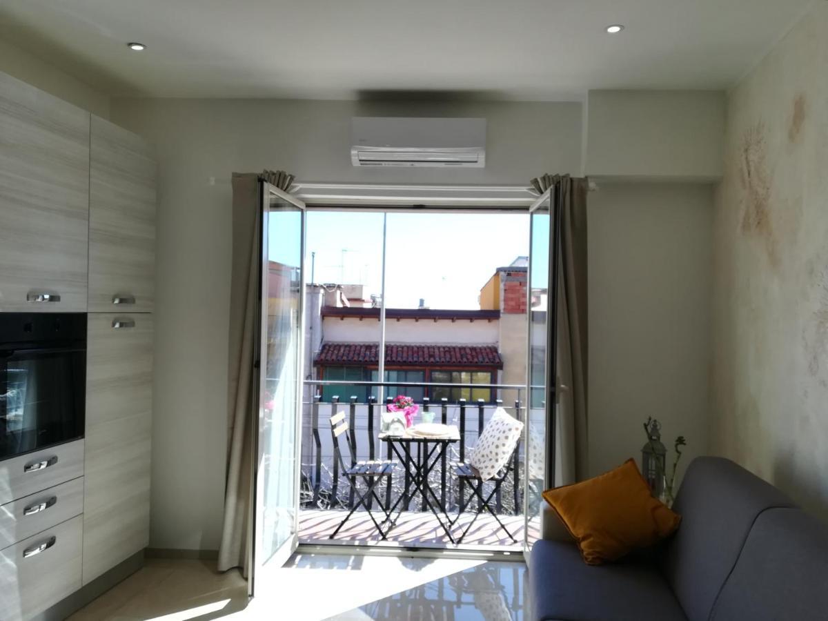 גיארדיני נאקסוס Sikelia Home מראה חיצוני תמונה