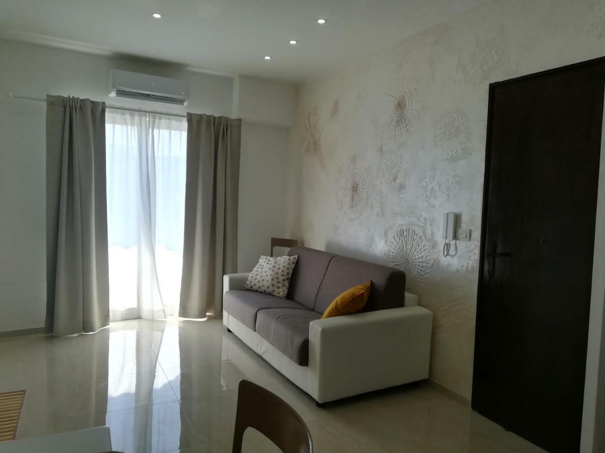 גיארדיני נאקסוס Sikelia Home מראה חיצוני תמונה